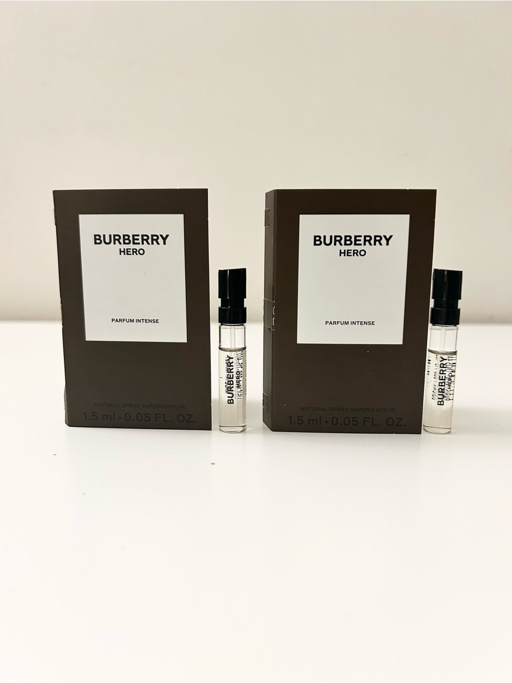 🌸BURBERRY Hero Parfum Intense Vial Spray Sample 1.5 mL x 2
